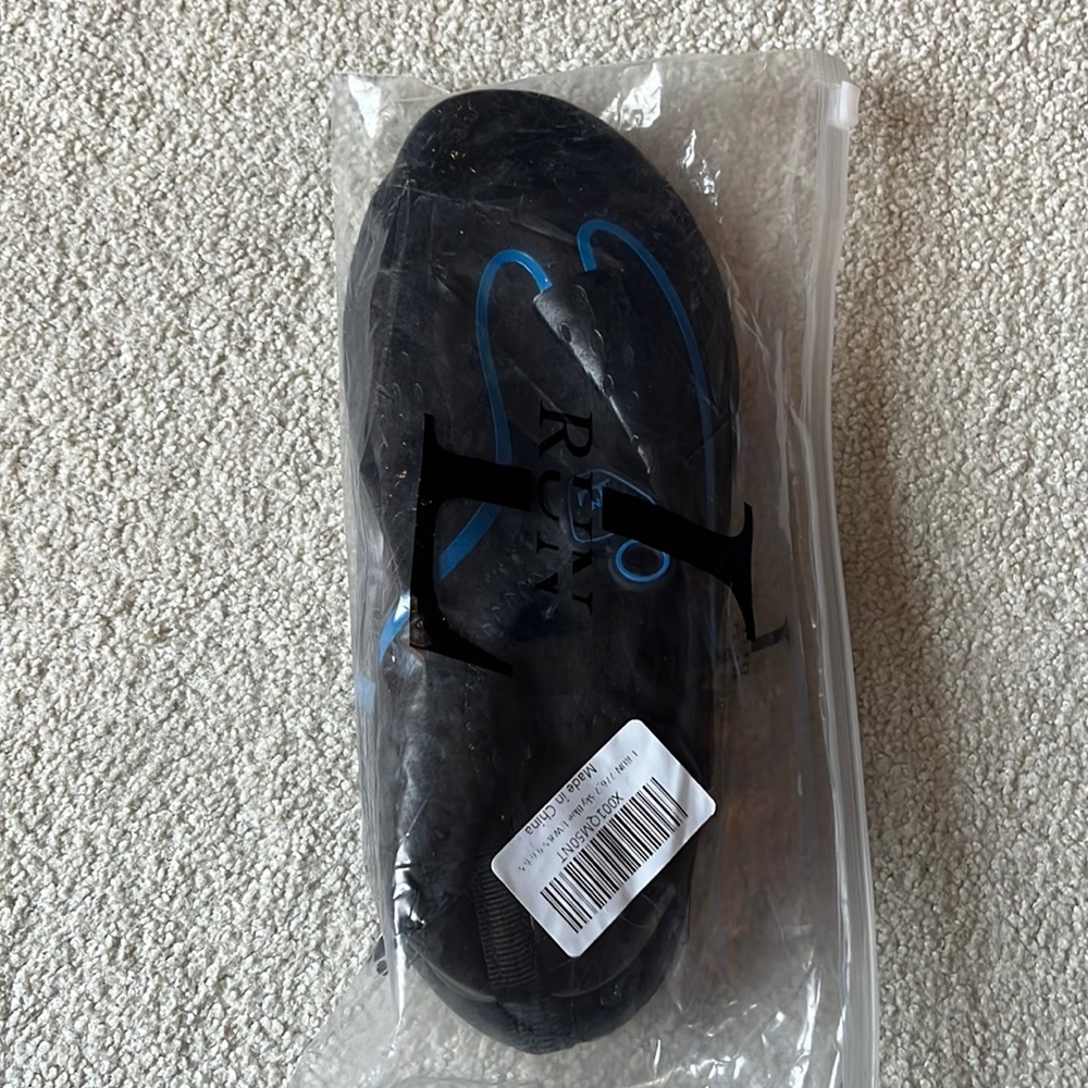 L-Run Water Shoe New in Package